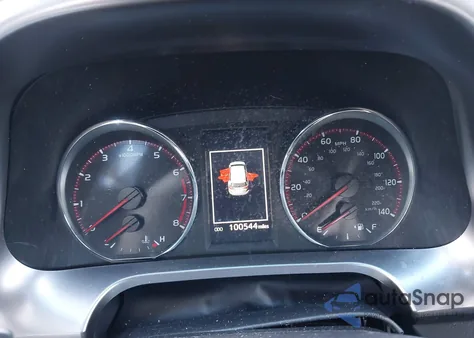 2018 Toyota Rav4 Se z USA, uszkodzony, nr VIN JTMJFREV3JJ227920